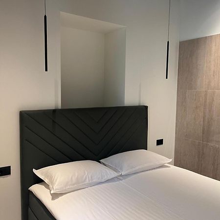 Marinac City Center Apartments & Rooms Split Bagian luar foto
